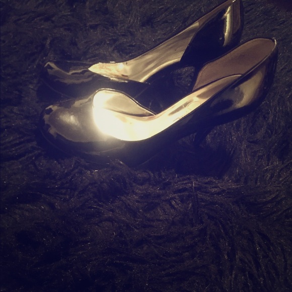 Heels - Picture 1 of 1